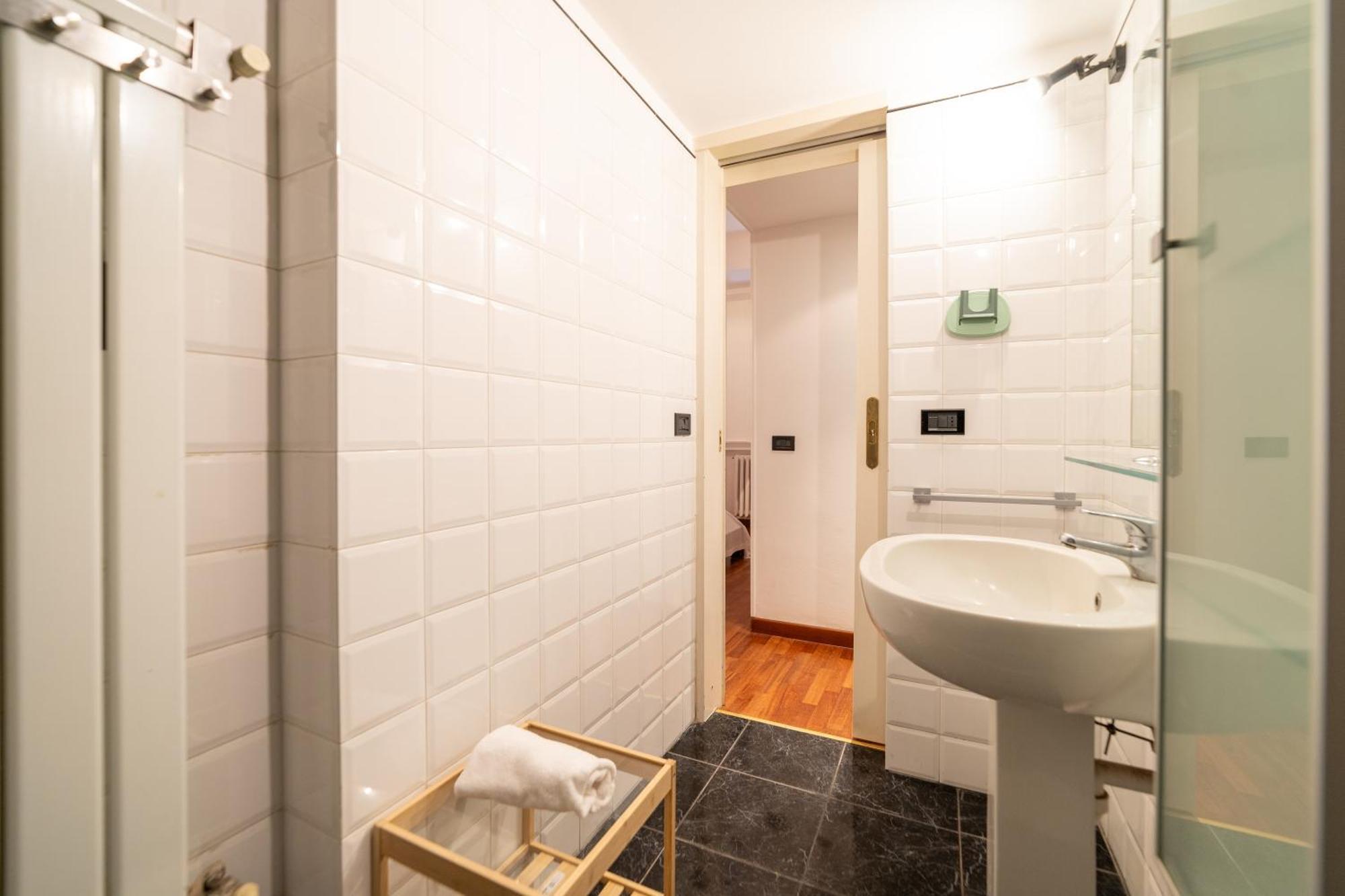 Nice Quiet Flat In Pta Venezia Милано Екстериор снимка